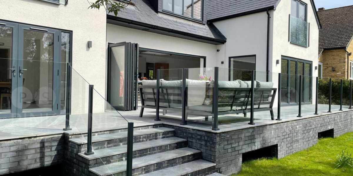Framing Elegance: Why Glass Balustrades Are the Ultimate Modern Choice