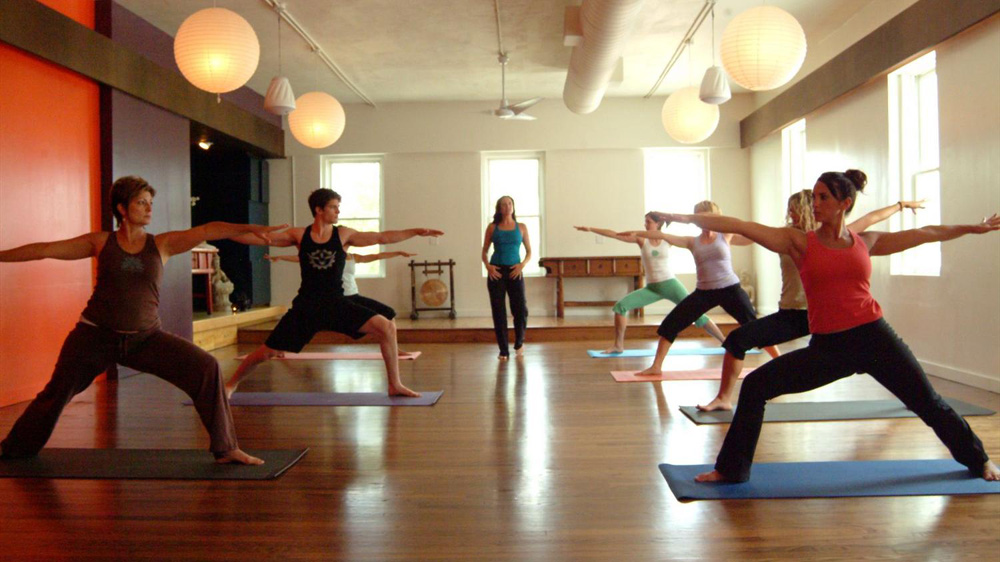 How Yoga Classes Support Mental Clarity and Emotional Balance - BlogMania