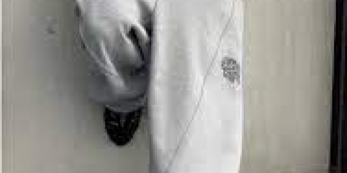 Kroen Clothing: Redefining Streetwear with Purpose and Precision