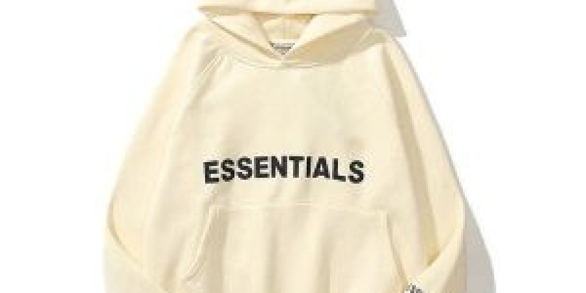 Essentials Hoodie – Classic Fit with High-Quality Cotton Fabric