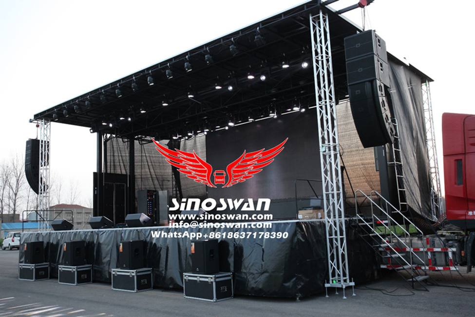 Mobile Stages: Creating Memorable Outdoor Weddings and Seasonal Gatherings – Find Your Perfect Mobile Stage Trailer: Available for Sale Now