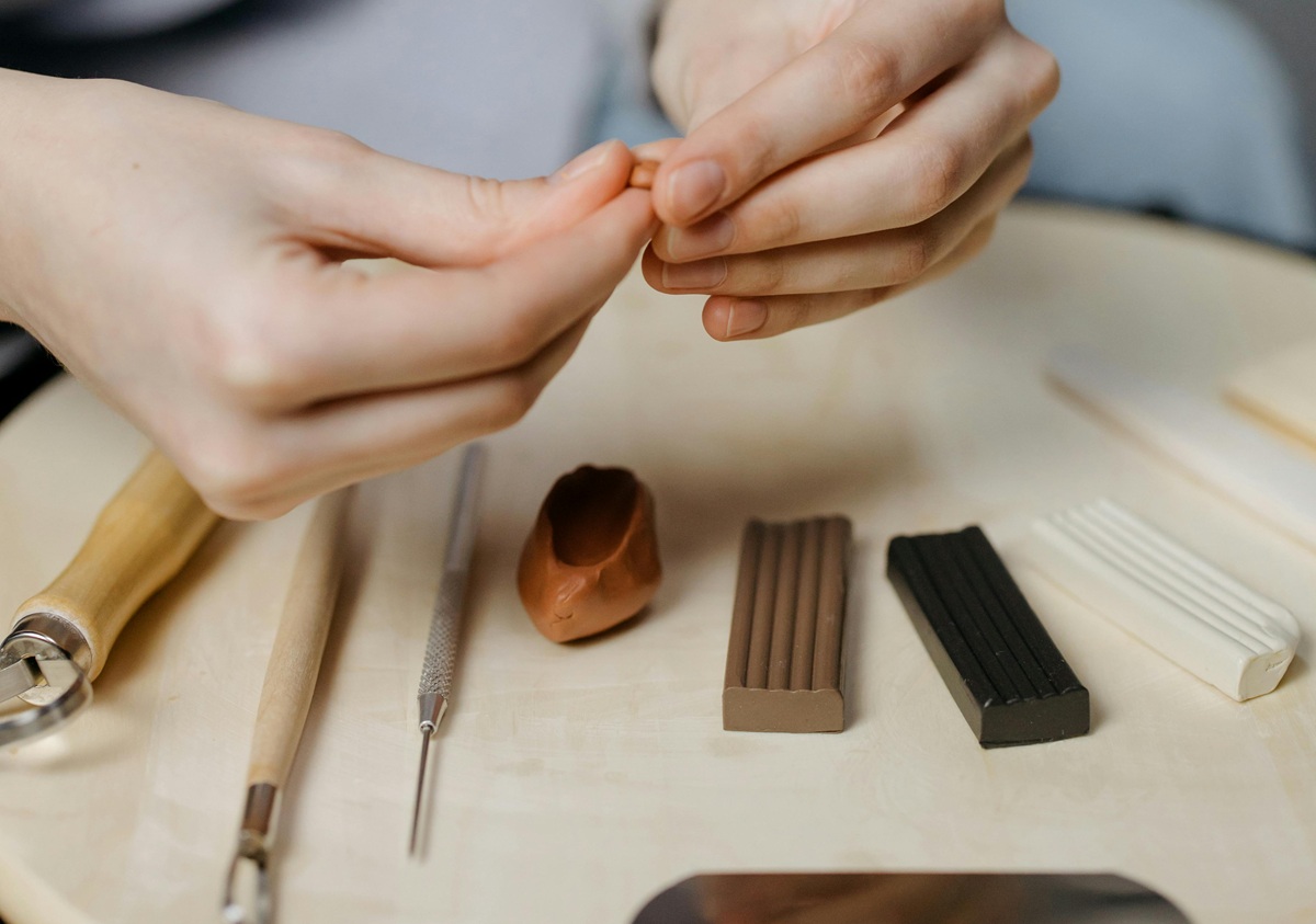 The Art of Sculpture: Essential Modelling Supplies for Beginners – A Bit of Everything