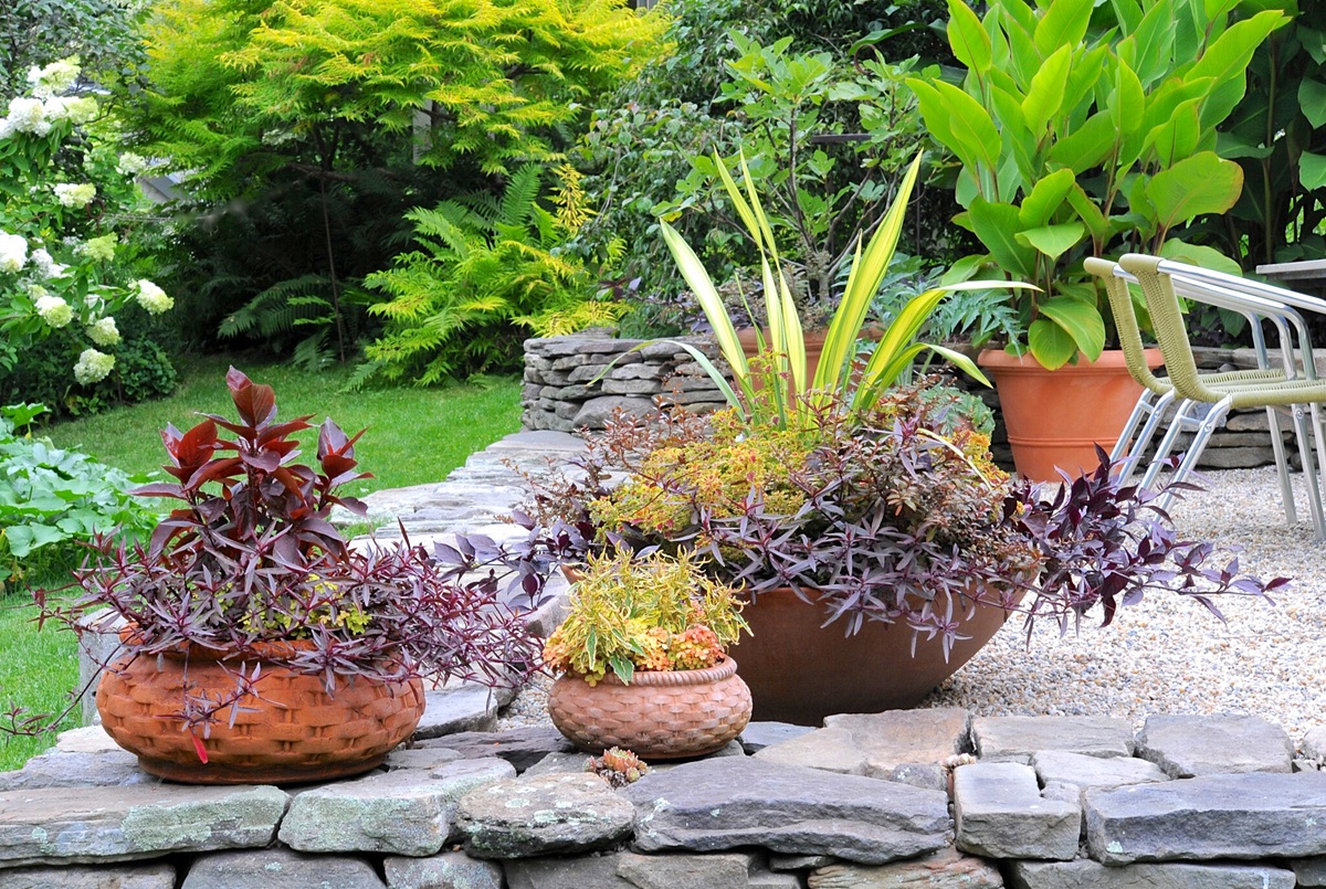 5 Creative Ways to Use Modern Outdoor Planters in Your Home and Garden – Urban Vibe 25
