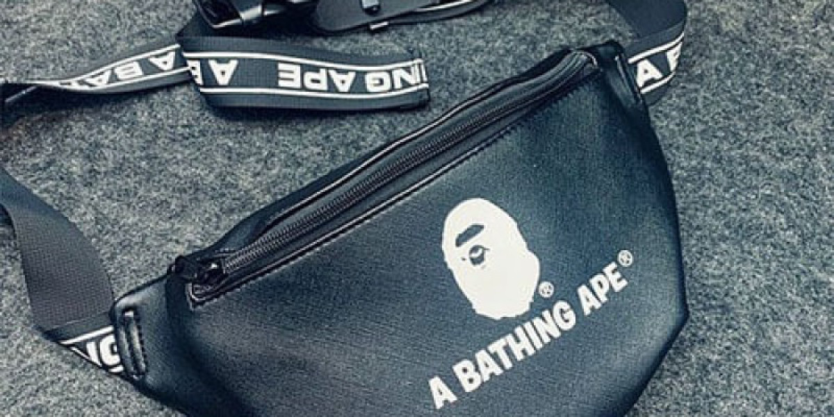 BAPE全新旅行腰包登場｜輕盈、透氣又百搭的街頭潮流配件