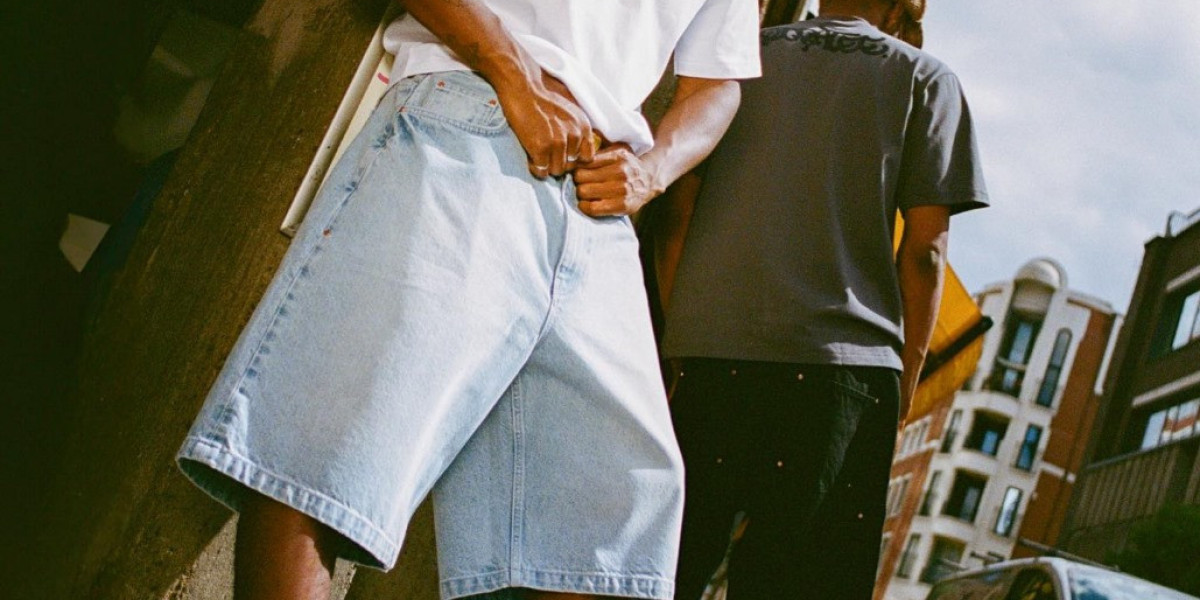 Quratee Redefining Streetwear with a Modern