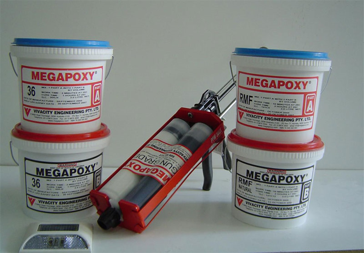 How to Choose The Correct Stone Adhesive – A Bit of Everything