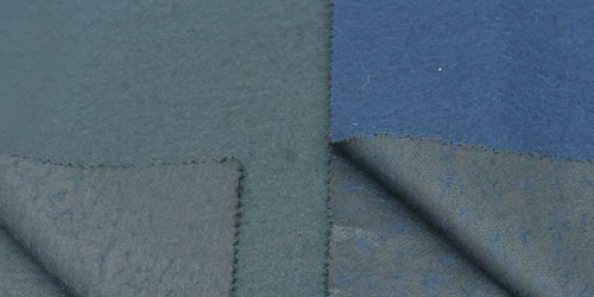 Find the Refinement and Comfort of Knitted Wool Cloth