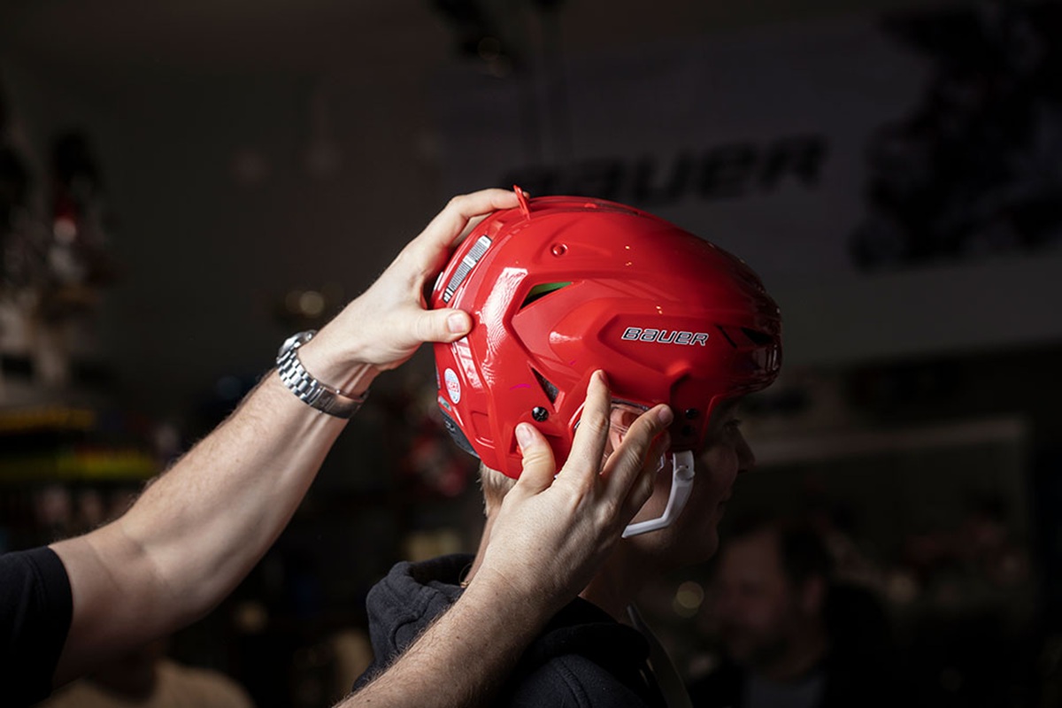 A Simple Guide to Choosing the Right Hockey Helmet – Forward Times