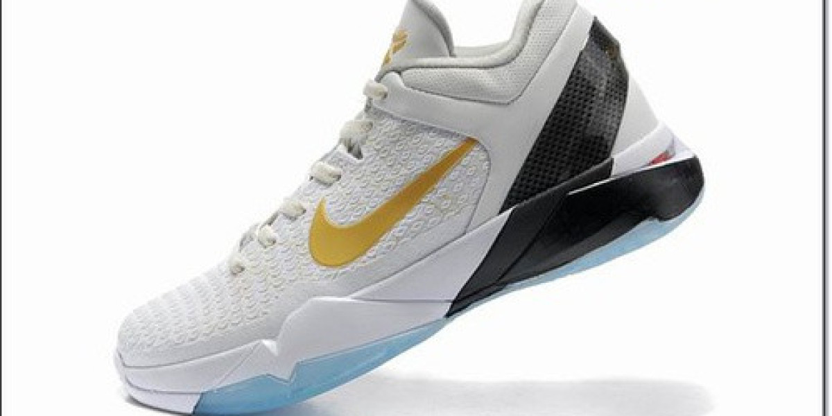 รวมรองเท้า Nike สุดฮิต เลือกจากร้านสปอร์ตให้คุ้ม
